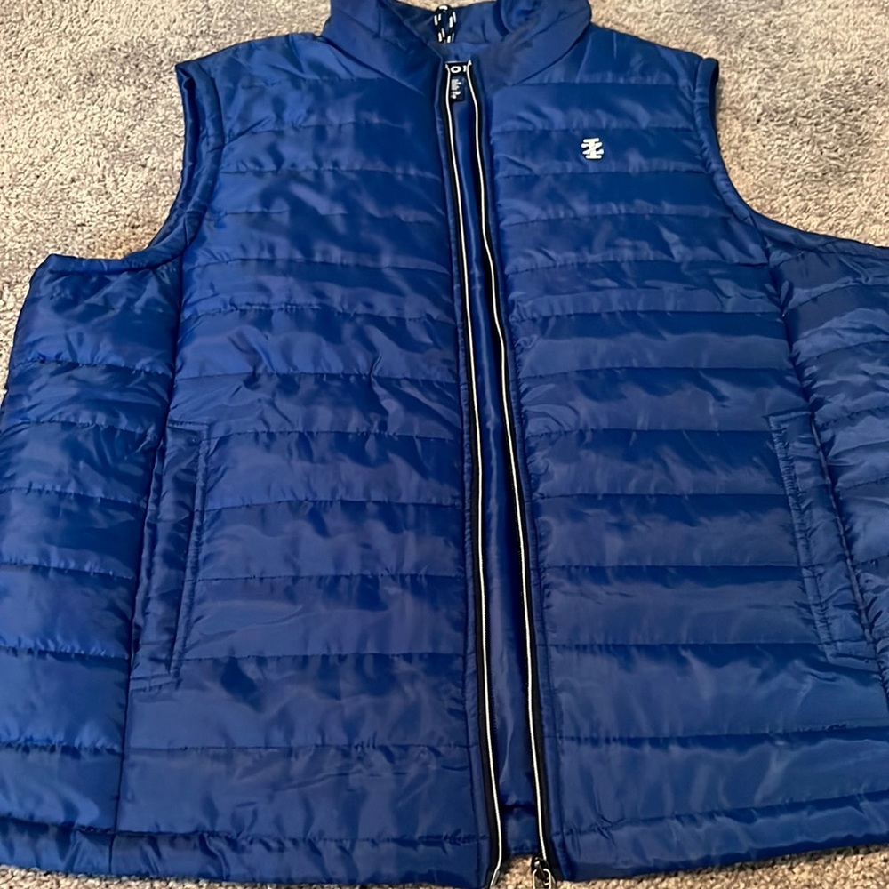 Men Izod vest